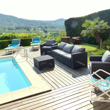 Provencale Avec Piscine, Vue Exceptionnelle